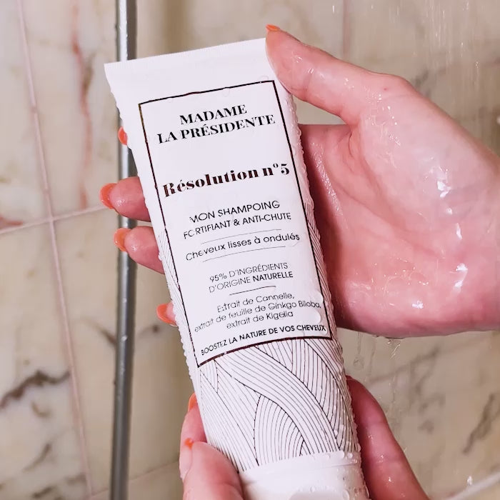 utilisation shampoing anti-chute cheveux lisses